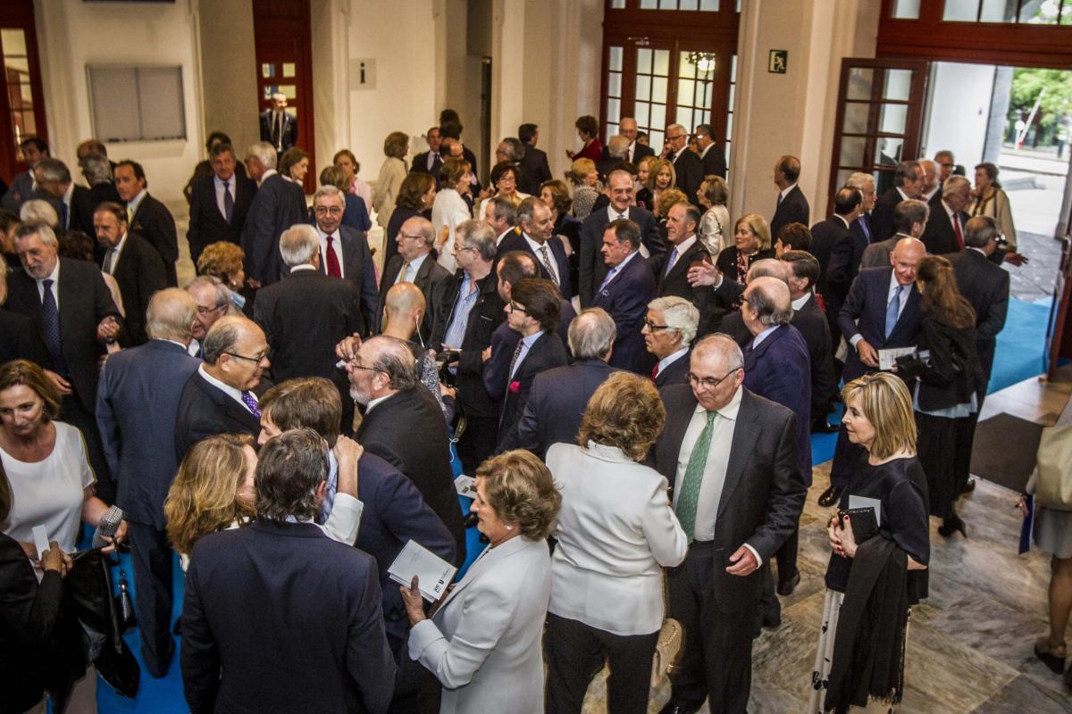 acto-de-conmemoracin-del-centenario-de-la-fundacin-vizcana-aguirre-y-de-la-comercial-deusto-business-school_27051880283_o-scaled