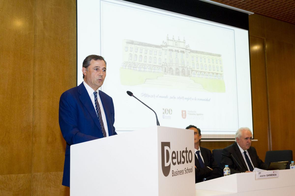 acto-de-conmemoracin-del-centenario-de-la-fundacin-vizcana-aguirre-y-de-la-comercial-deusto-business-school_27383934330_o-scaled