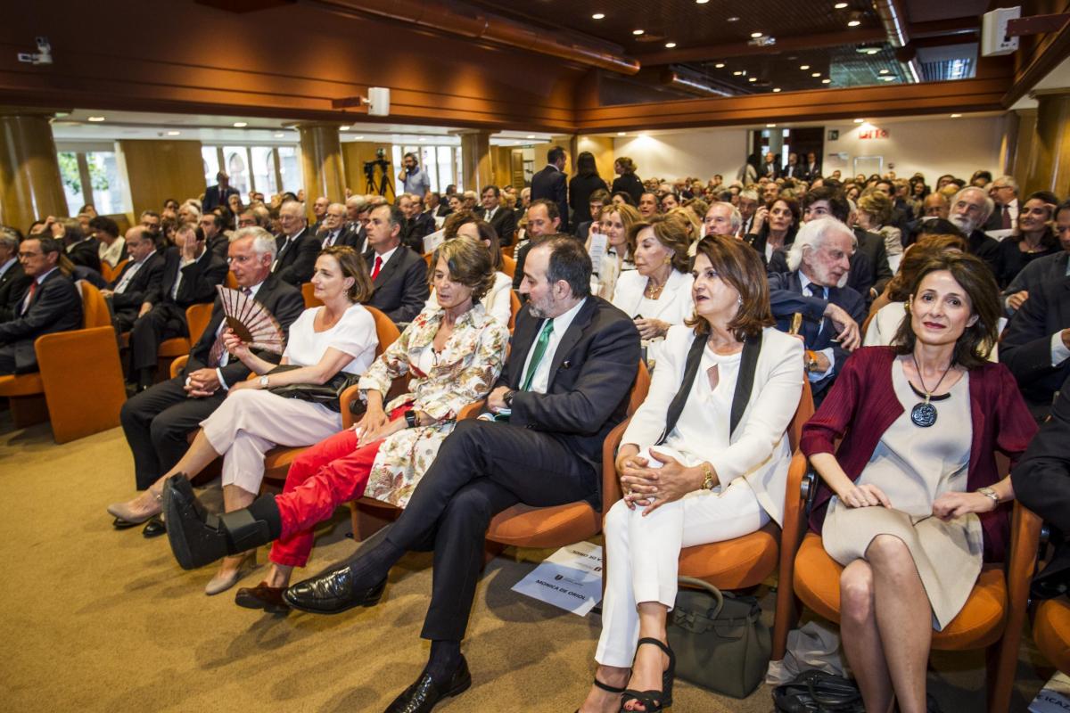 acto-de-conmemoracin-del-centenario-de-la-fundacin-vizcana-aguirre-y-de-la-comercial-deusto-business-school_27561910902_o-scaled