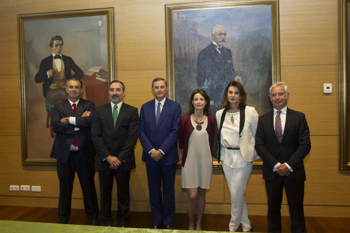 acto-de-conmemoracin-del-centenario-de-la-fundacin-vizcana-aguirre-y-de-la-comercial-deusto-business-school_27561916712_o-scaled