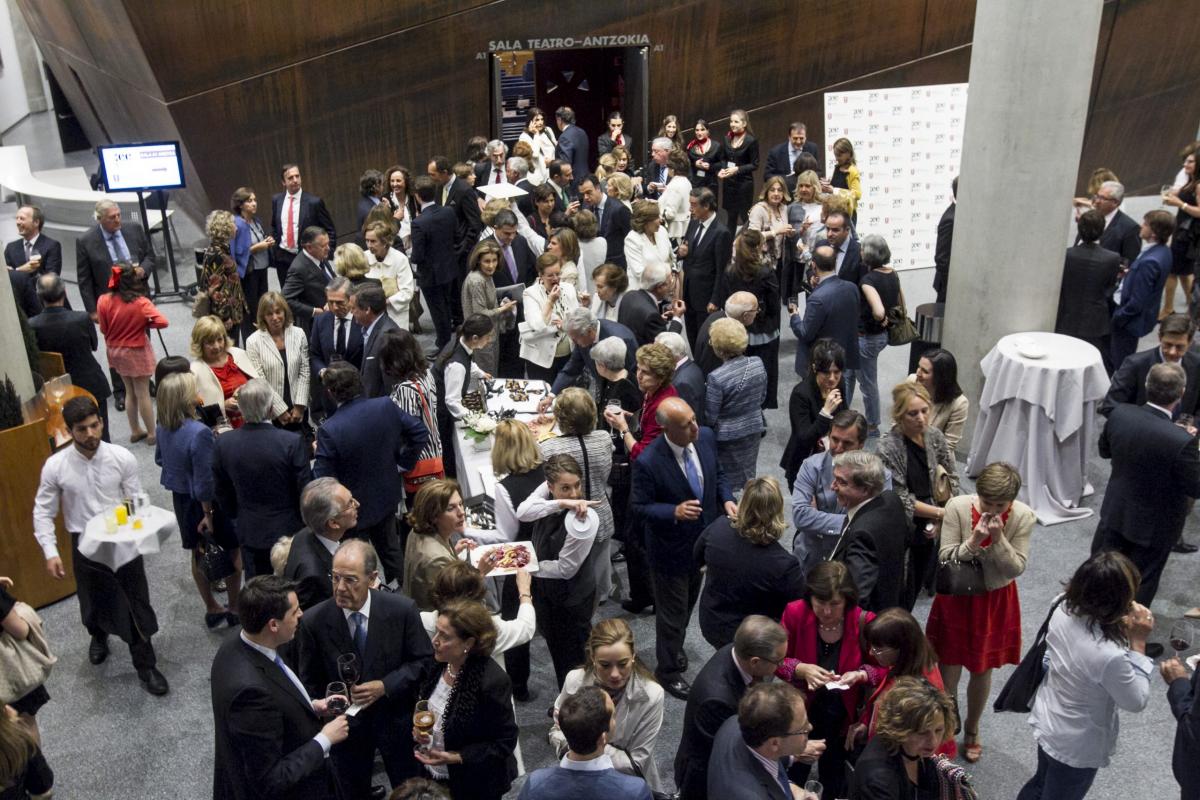 acto-de-conmemoracin-del-centenario-de-la-fundacin-vizcana-aguirre-y-de-la-comercial-deusto-business-school_27588048231_o-scaled