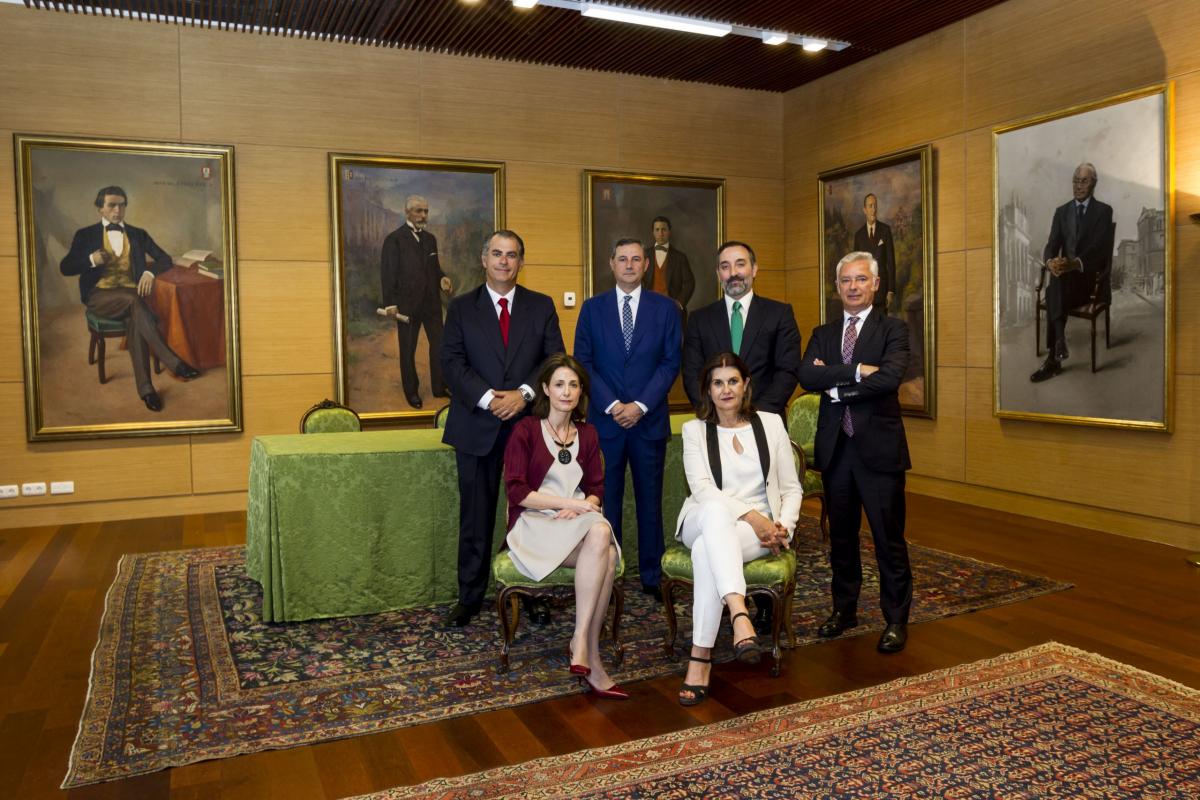 acto-de-conmemoracin-del-centenario-de-la-fundacin-vizcana-aguirre-y-de-la-comercial-deusto-business-school_27627387126_o-scaled